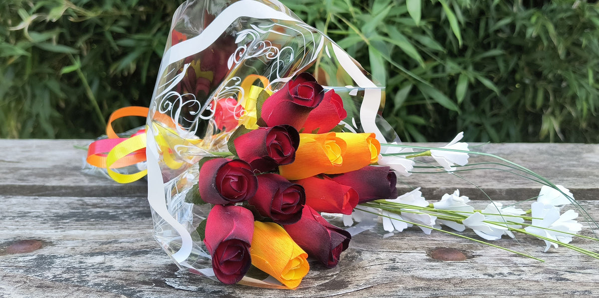 Dark Fall Harvest Wooden Rose Bouquet – Yellows, Oranges & Reds