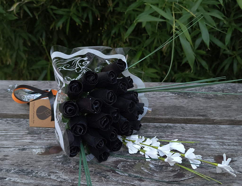 All Black Wooden Rose Bouquet