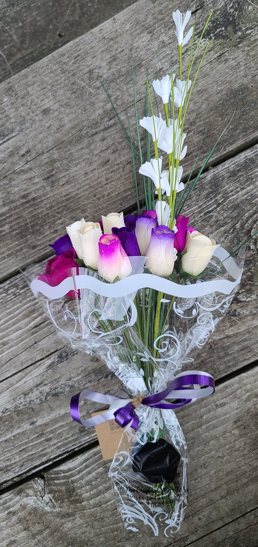 Deluxe Purple Dreams Wooden Rose Bouquet – Purples & White