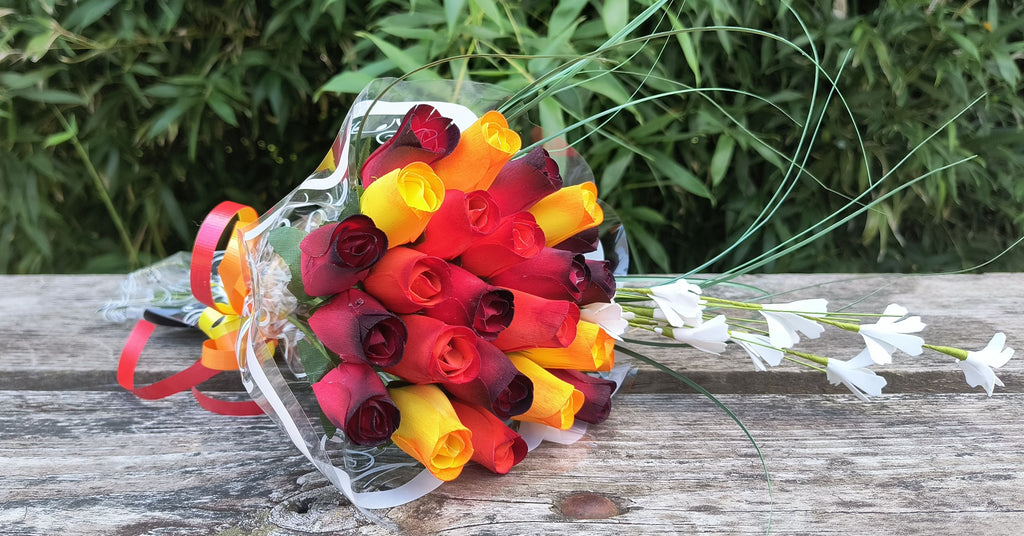 Dark Fall Harvest Wooden Rose Bouquet – Yellows, Oranges & Reds
