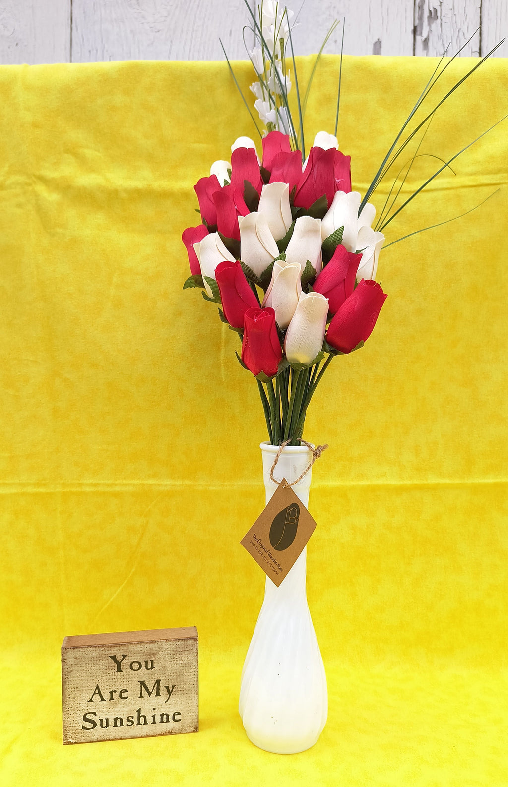 Wooden Rose Bouquet – Red & White