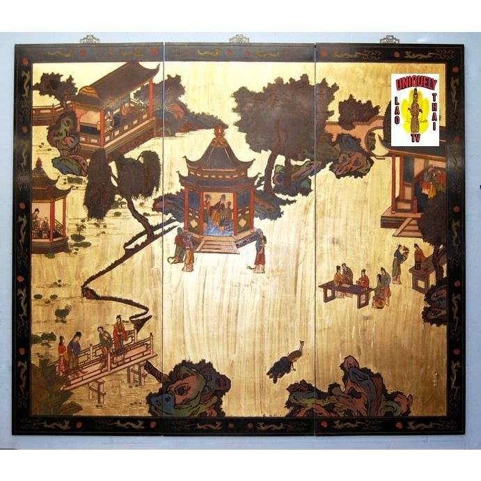 The Hong Kong Village Screen | Hand-Painted Black & Gold Lacquer, 1970s