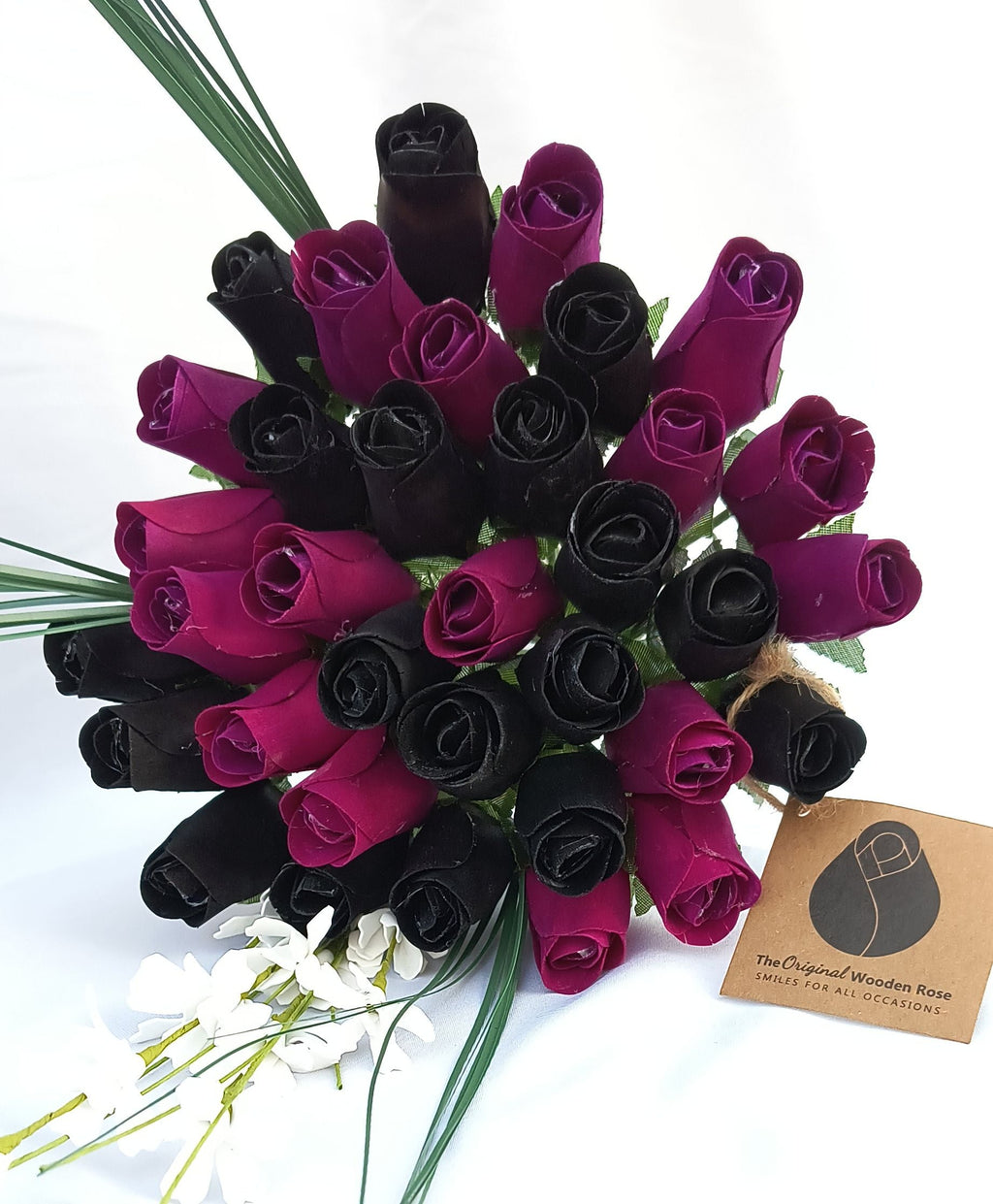 Wooden Rose Bouquet – Black & Violet