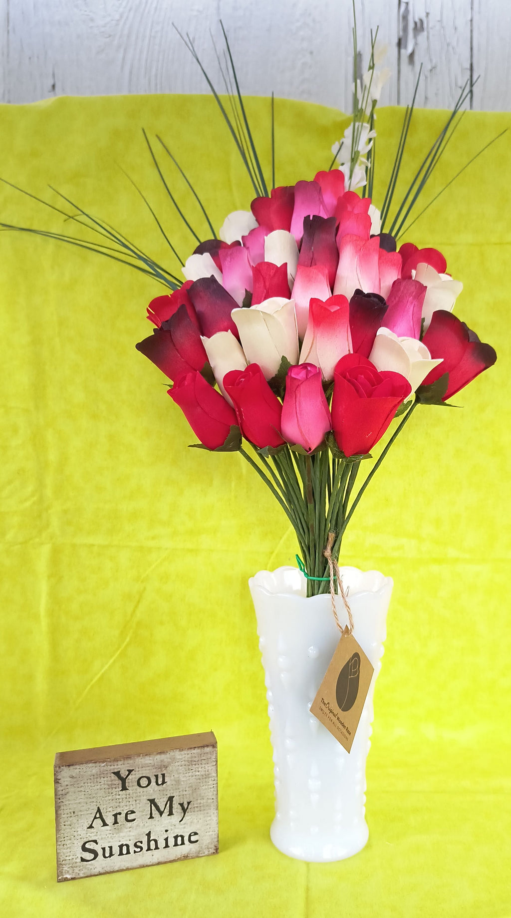Deluxe Red Passion Wooden Rose Bouquet – Reds & White