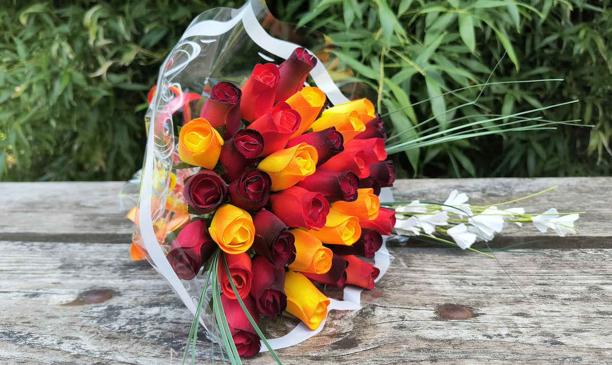 Dark Fall Harvest Wooden Rose Bouquet – Yellows, Oranges & Reds