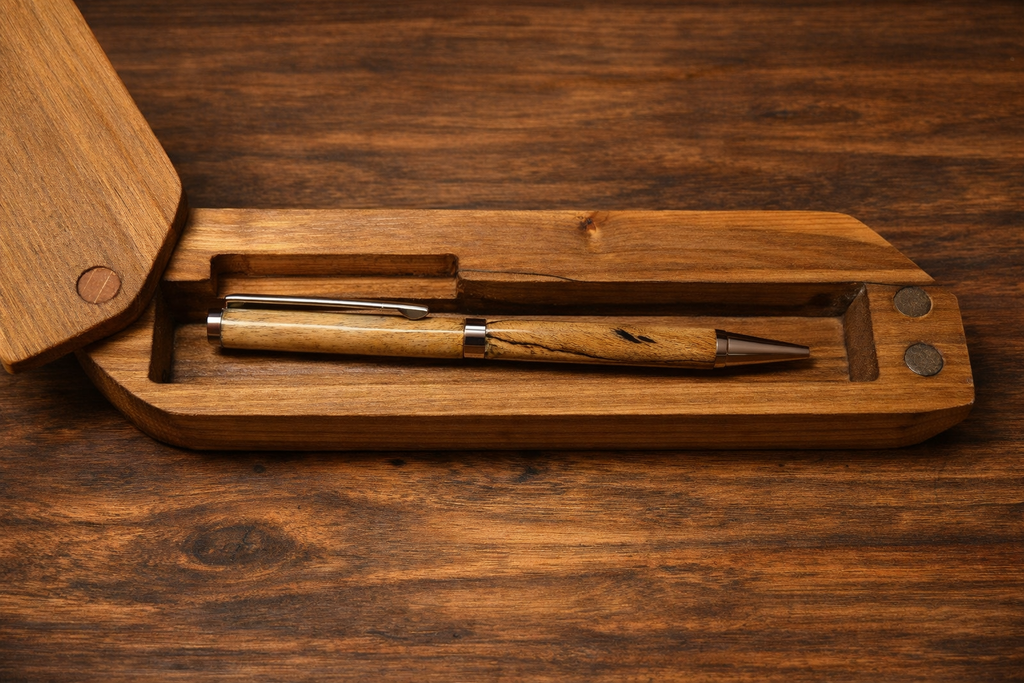 The Night Thinker | Handcrafted Leather & Wood Gift Set