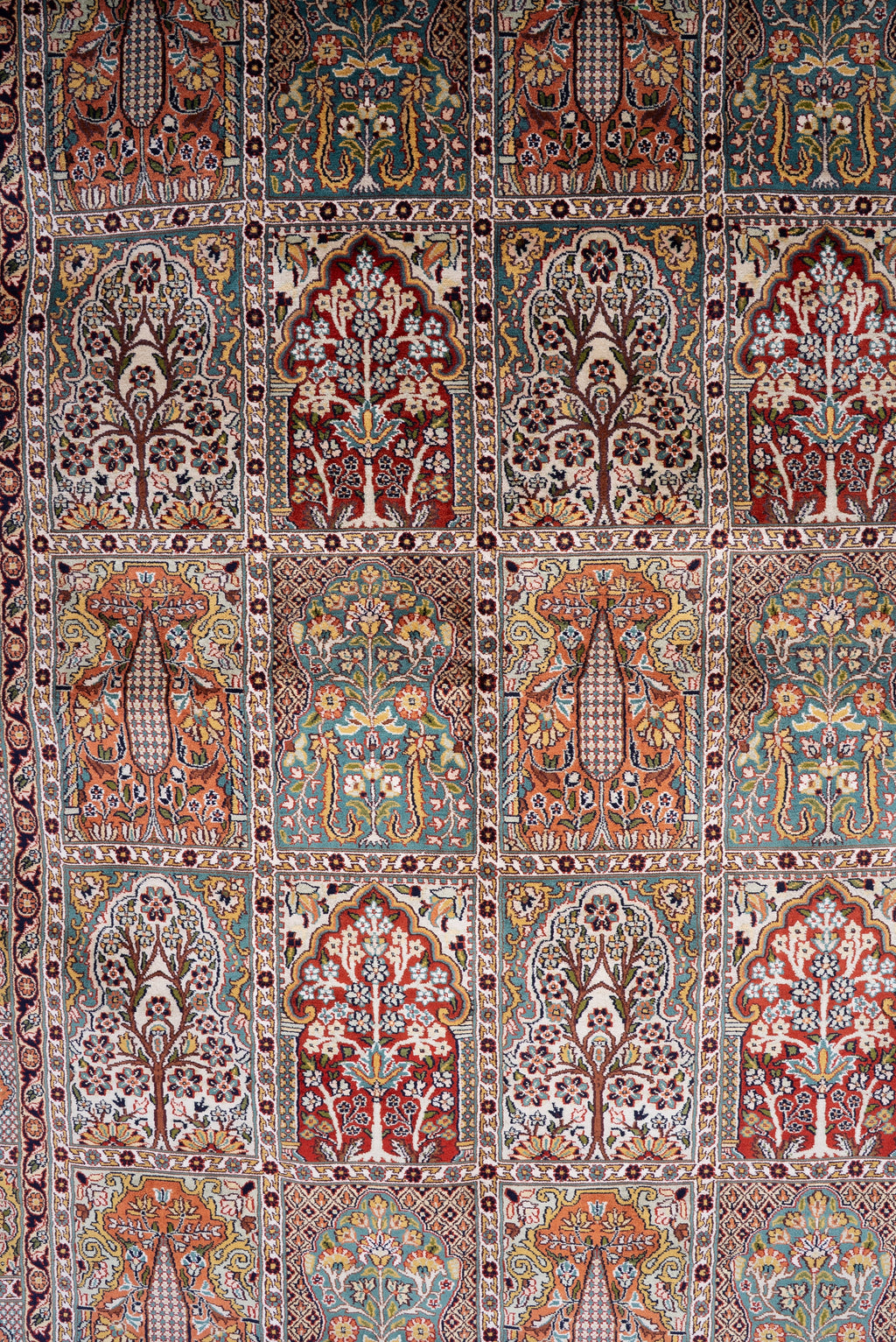 Royal Garden Panel Tapestry: Hand Knotted Mulberry silk 6ft * 4ft: