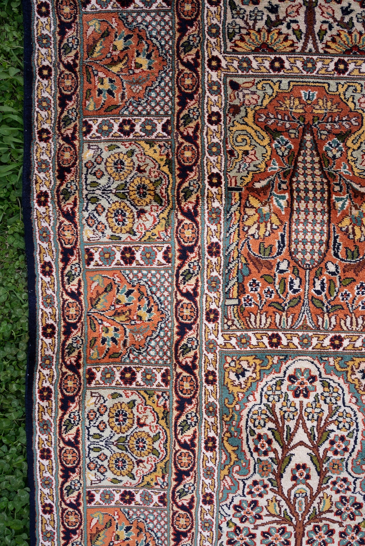 Royal Garden Panel Tapestry: Hand Knotted Mulberry silk 6ft * 4ft: