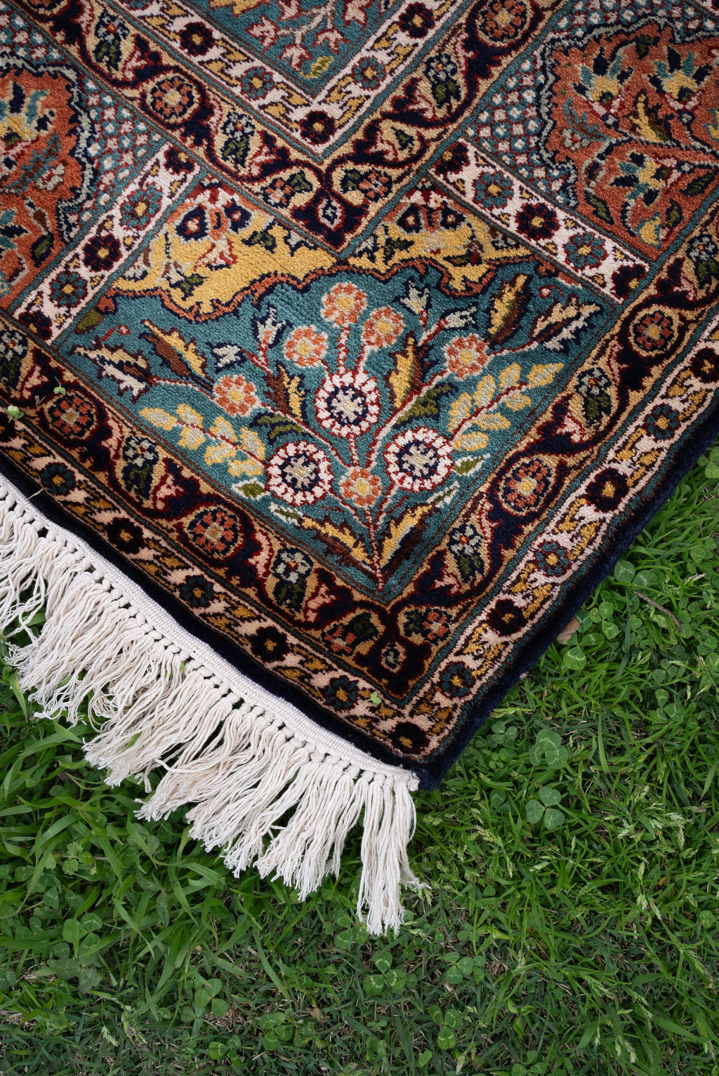 Royal Garden Panel Tapestry: Hand Knotted Mulberry silk 6ft * 4ft: